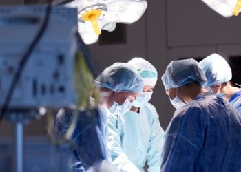 Πρωτοποριακή επέμβαση αποκατάστασης γνάθων στην Κύπρο
