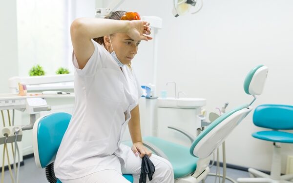 Επαγγελματικοί κίνδυνοι στην υγεία των οδοντιάτρων