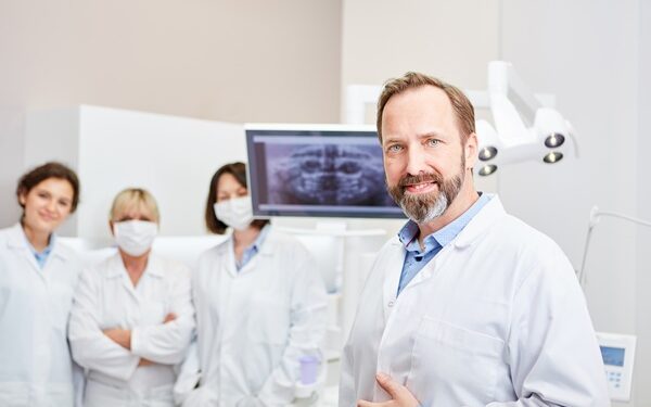 Προκήρυξη δια βίου προγράμματος: Marketing και Διαχείριση Οδοντιατρικών Μονάδων