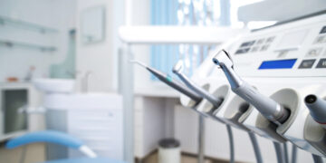 Σε ρυθμούς ανάπτυξης η παγκόσμια αγορά οδοντιατρικών αναλώσιμων και εξοπλισμού