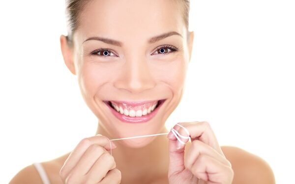 Προς μια αναθεώρηση της ωφέλειας του οδοντικού νήματος;