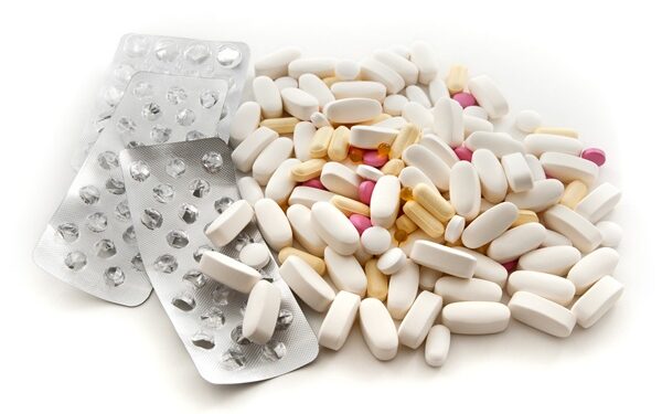 Έρευνα του BBC: Τα αντιβιοτικά πωλούνται σαν καραμέλες από τα online φαρμακεία