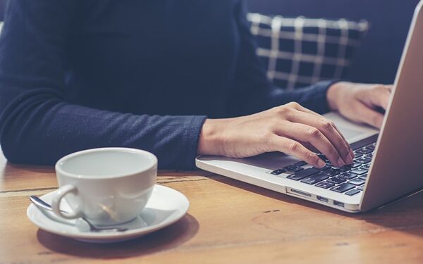 Webinar: Κλείσιμο Μεσοδοντίων Διαστημάτων και Αλλαγή Σχήματος Δοντιού