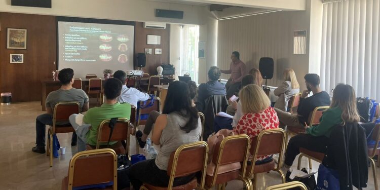 Επιτυχημένη η Διημερίδα Χειρουργικής Στόματος της ΣΕΕ