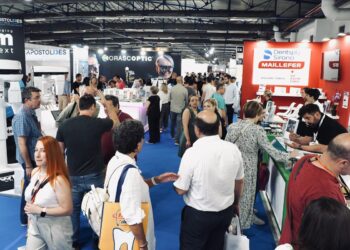 Πλήθος κόσμου έδωσε το «παρών» στη Dental Expo2024