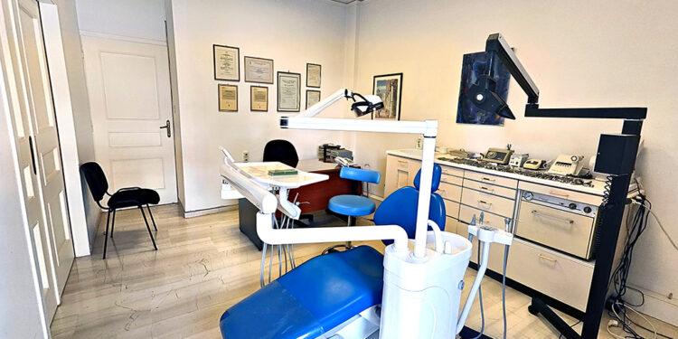 Πώληση οδοντιατρικού εξοπλισμού